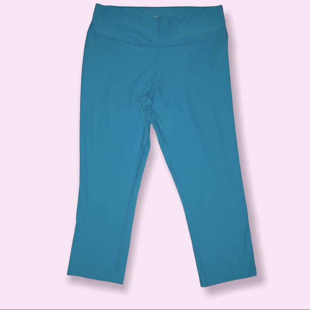 - Nike DRI - FIT Legend Pant Women’s Sz‎ M